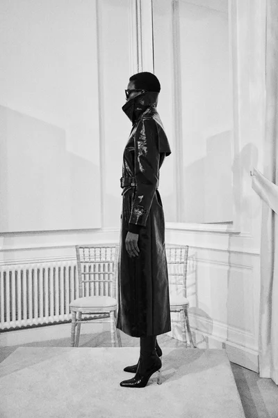 Look 32